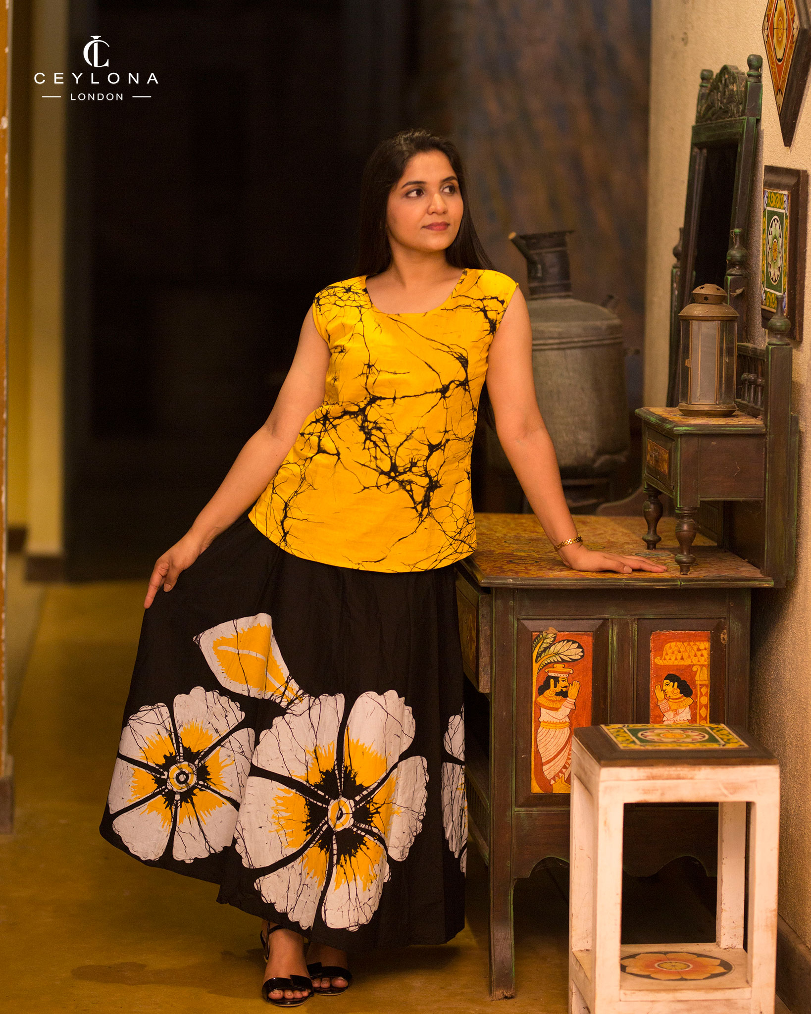 Golden Bloom Batik Set - Image 3