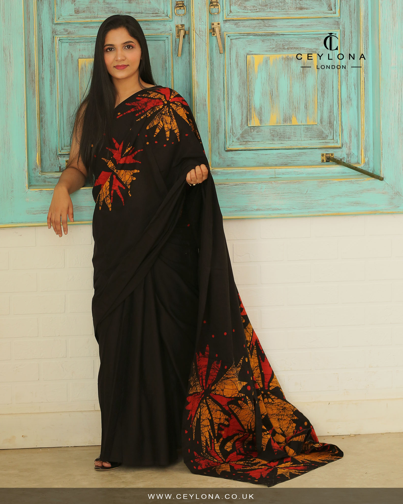 Autumn Glow Batik Saree - Image 2