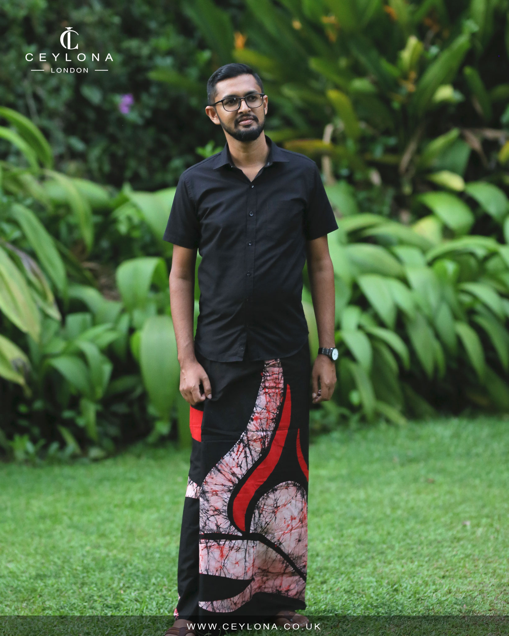 Bold Flame Batik Sarong - Image 2