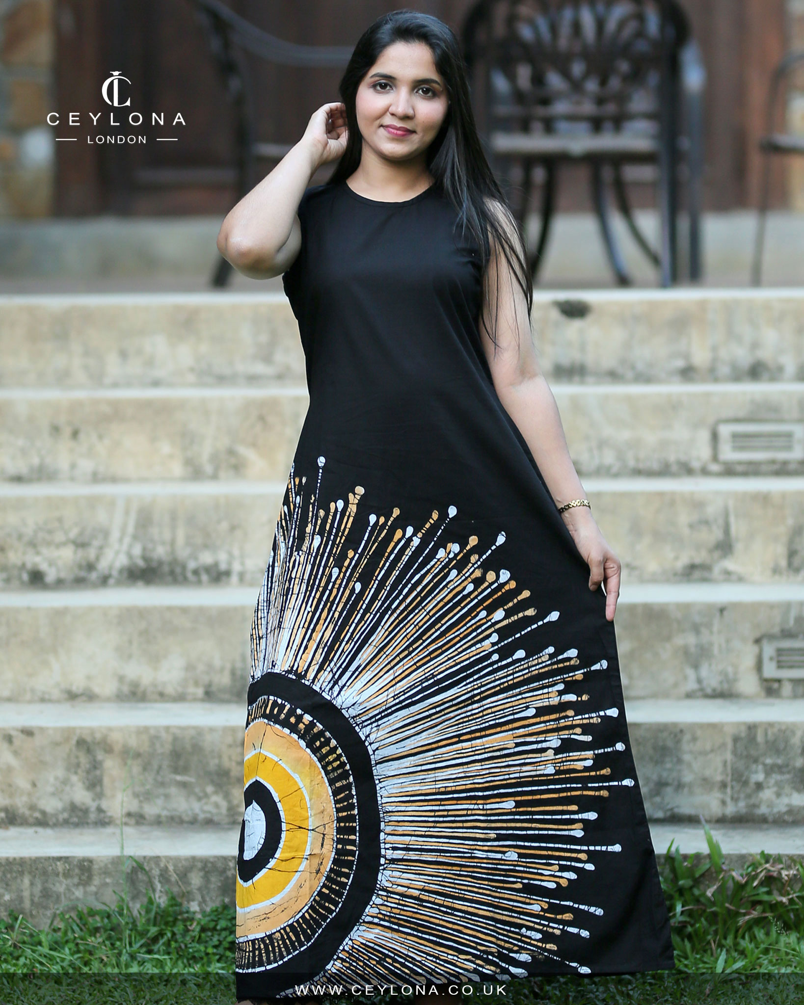 Golden Radiance Batik Maxi - Image 2