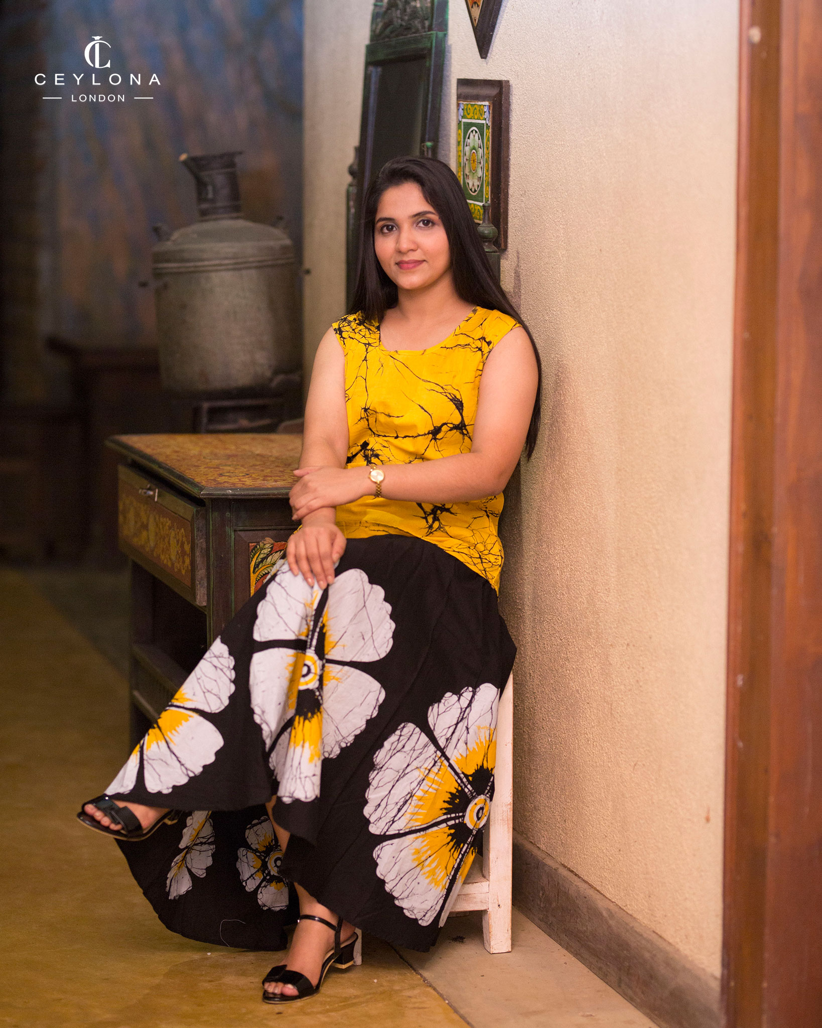 Golden Bloom Batik Set - Image 2